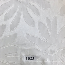 Tissu jacquard en polyester avec de grandes fleurs